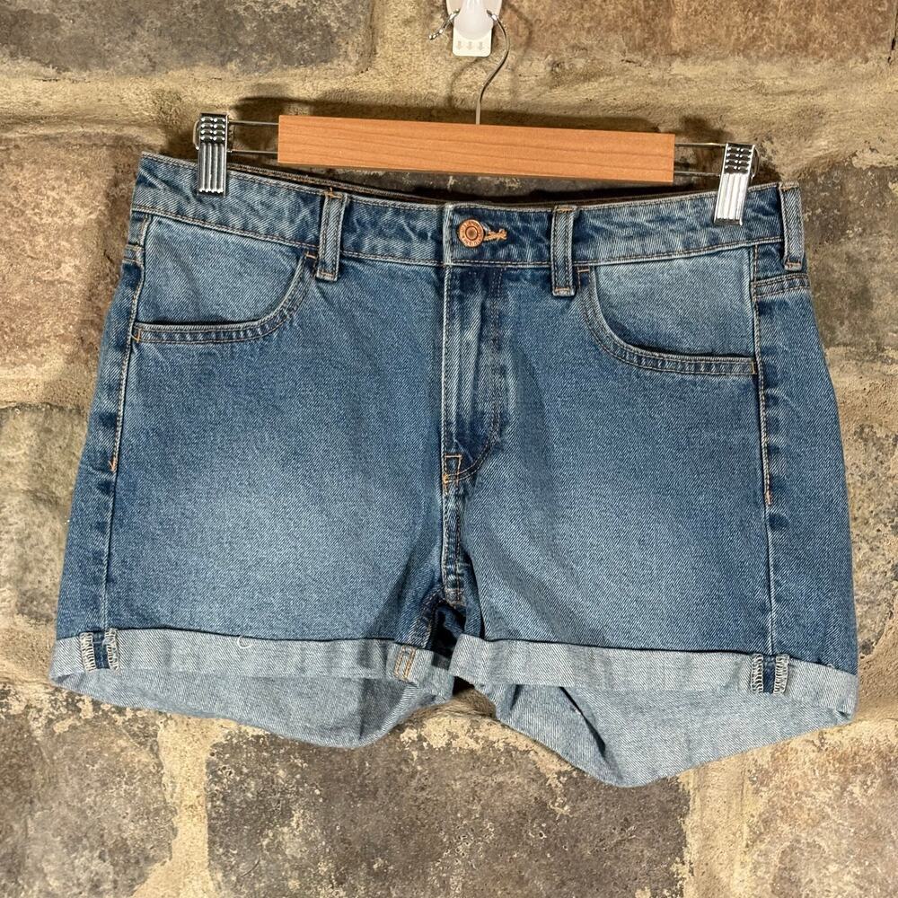 &Denim Jean Shorts‎ Woman's 8 Medium Wash Roll Hem Casual Coastal Summer